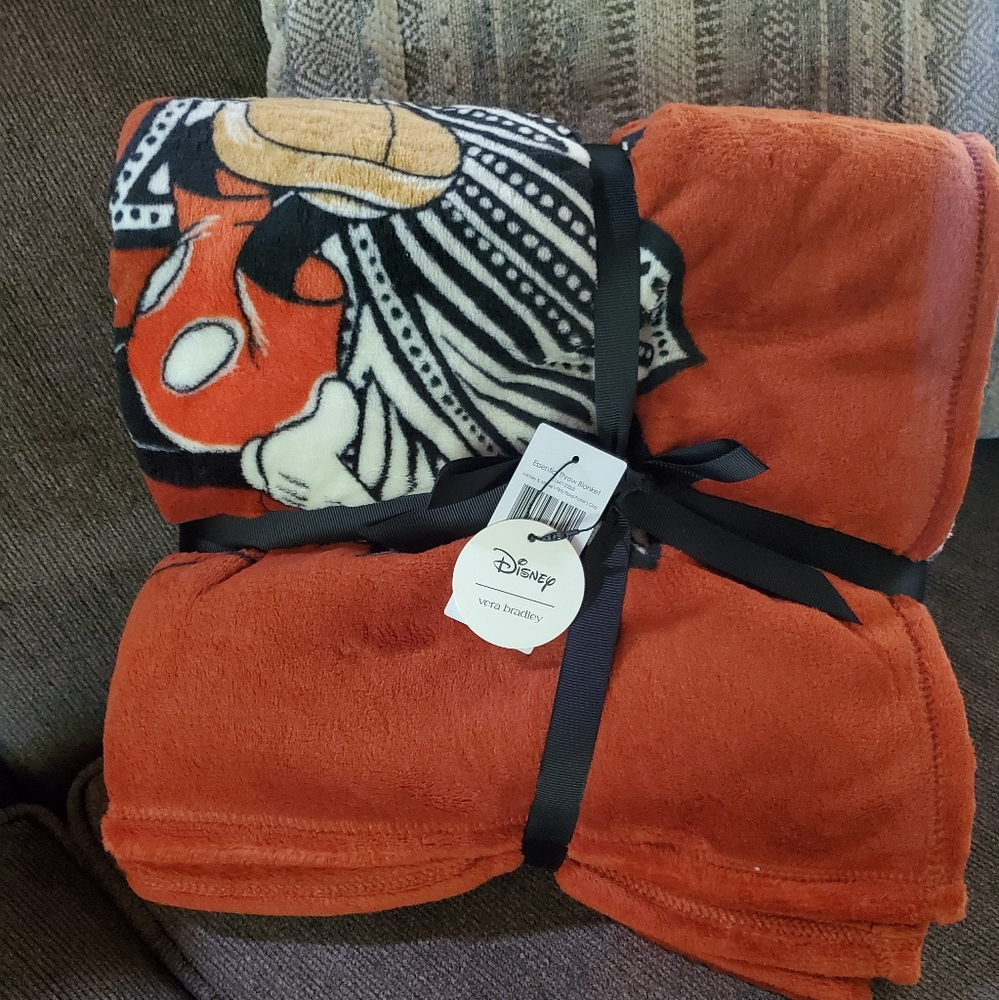 Vera Bradley Mickey & Minnie Potters Clay Blanket-NWT - Picture 3 of 3